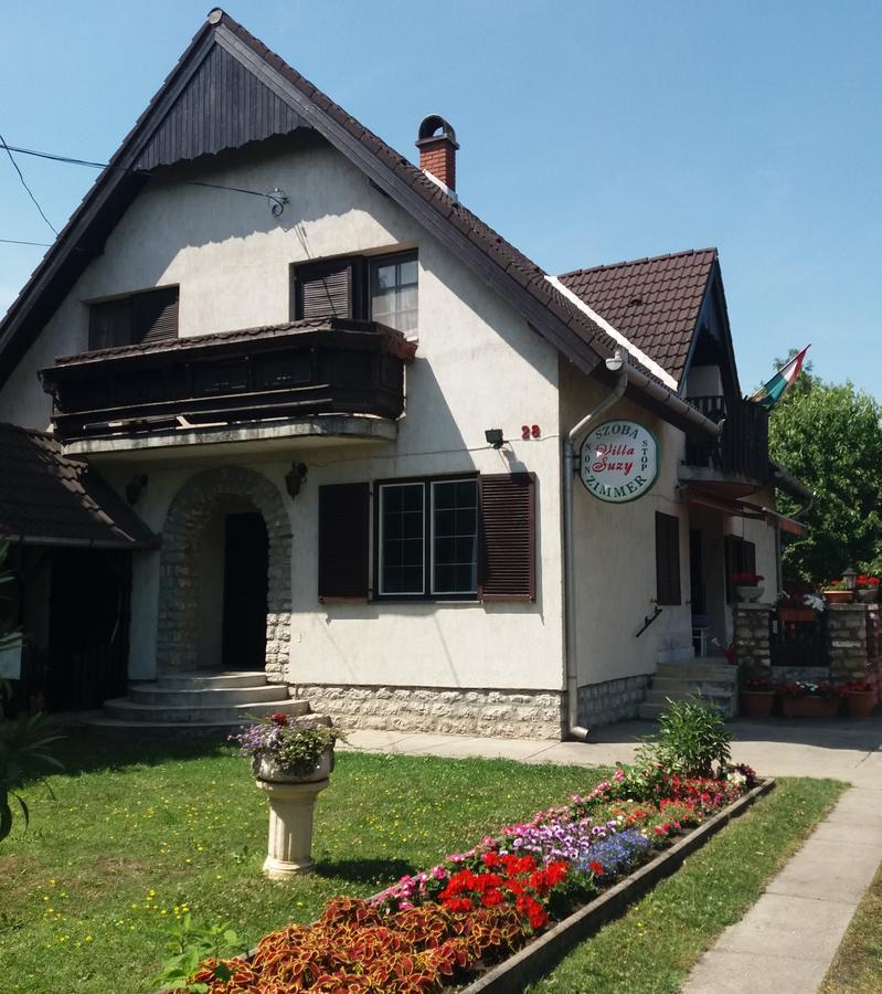Villa Suzy Zamárdi Buitenkant foto